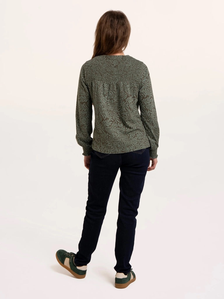 Brakeburn - Brenda - Smock Front Trailing Leaves Print - Long Sleeved T-shirt - Green