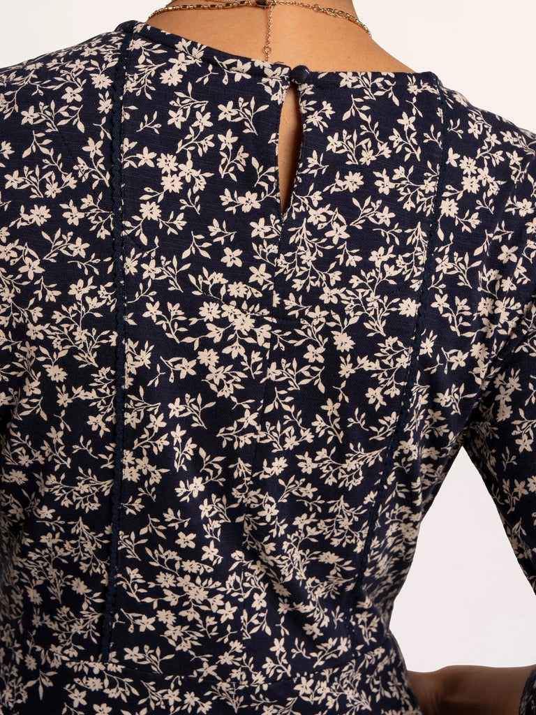 Brakeburn - Freya - Ditsy Floral Print Knee Length Dress - Navy/Cream