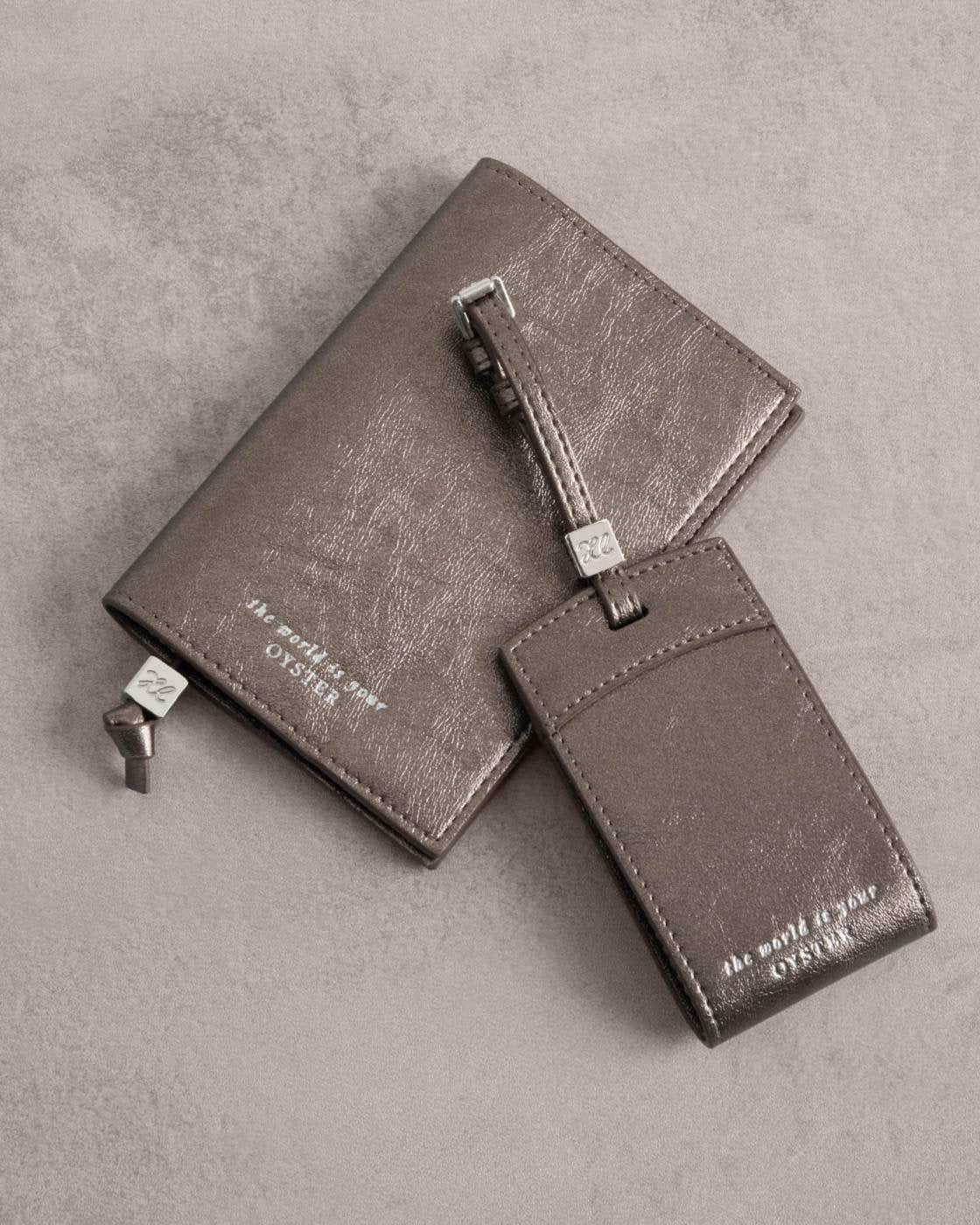 Katie Loxton - World is Your Oyster - Passport Holder -Pewter