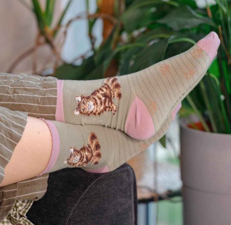 'Feline Fabulous' (Cat) Ladies Bamboo Ankle Socks - Wrendale Design