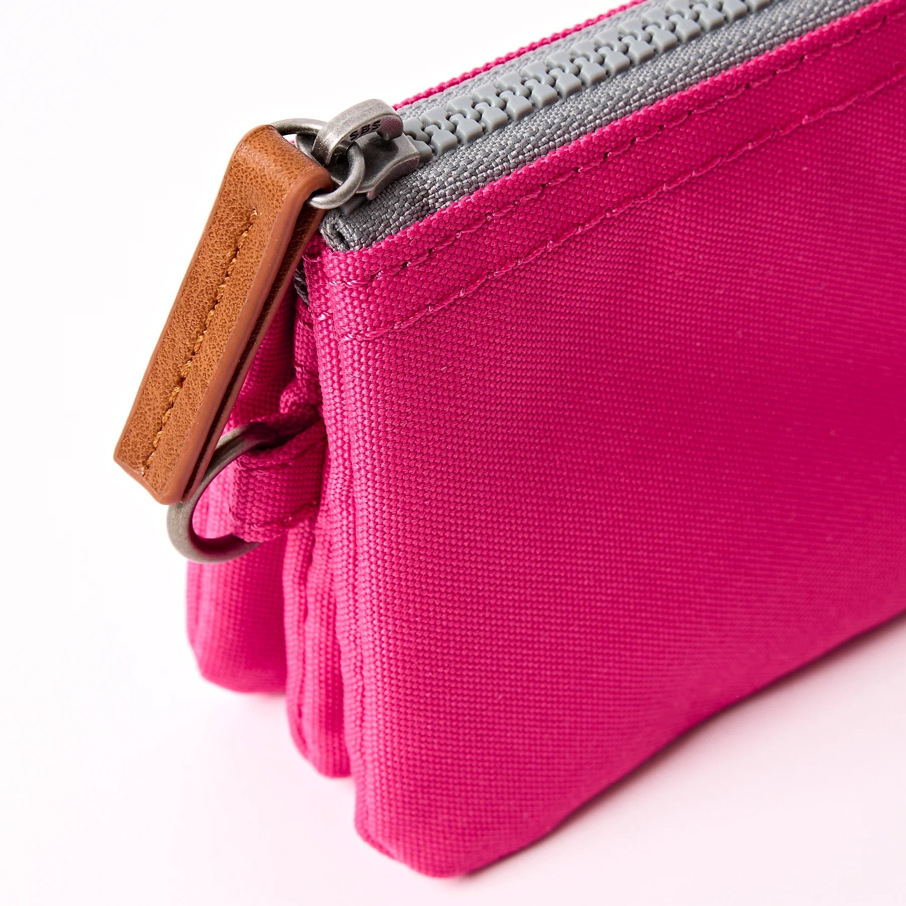 Roka Carnaby Small Wallet - Recycled Canvas - Granita Red