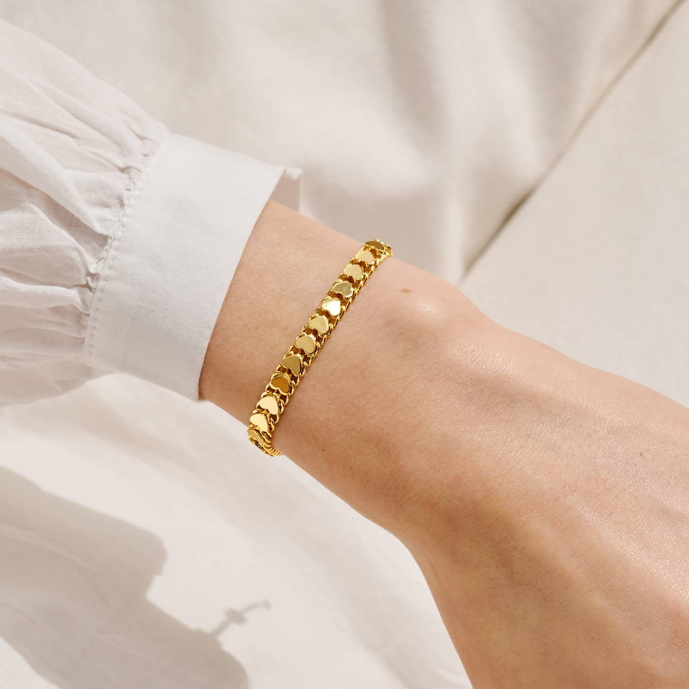 Joma Jewellery - Bracelet Bar - Heart Chain Slider Bracelet - Gold Plated