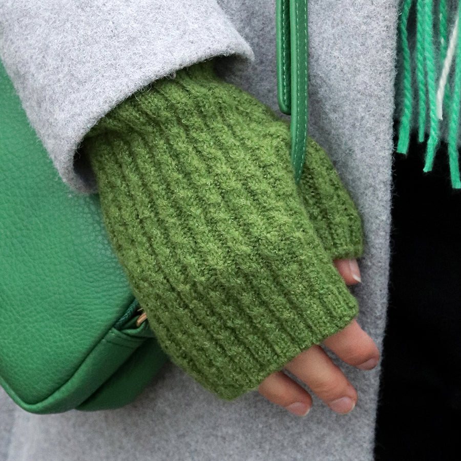 POM Grass Green Recycled Blend Classic Ribbed Wrist Warmers