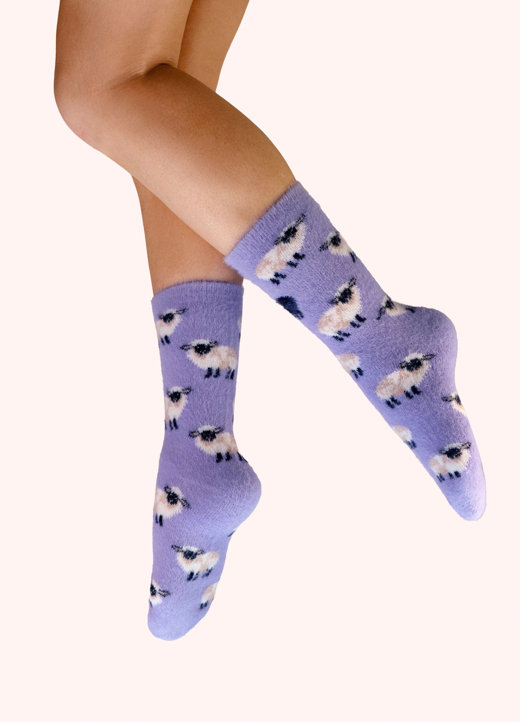Powder - Sheep Fuzzy - Ladies Fluffy Ankle Socks - Lilac