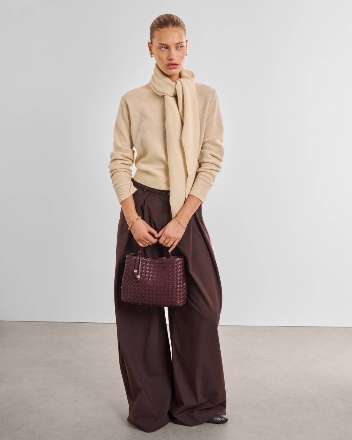 Katie Loxton - Nova - Woven Top Handle Grab Handbag - Cherry
