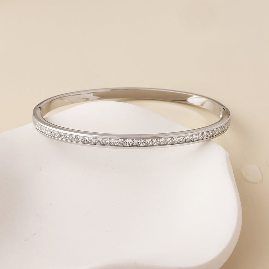 POM WATERPROOF - Elera Stainless Steel Crystal Bangle - Silver/Clear