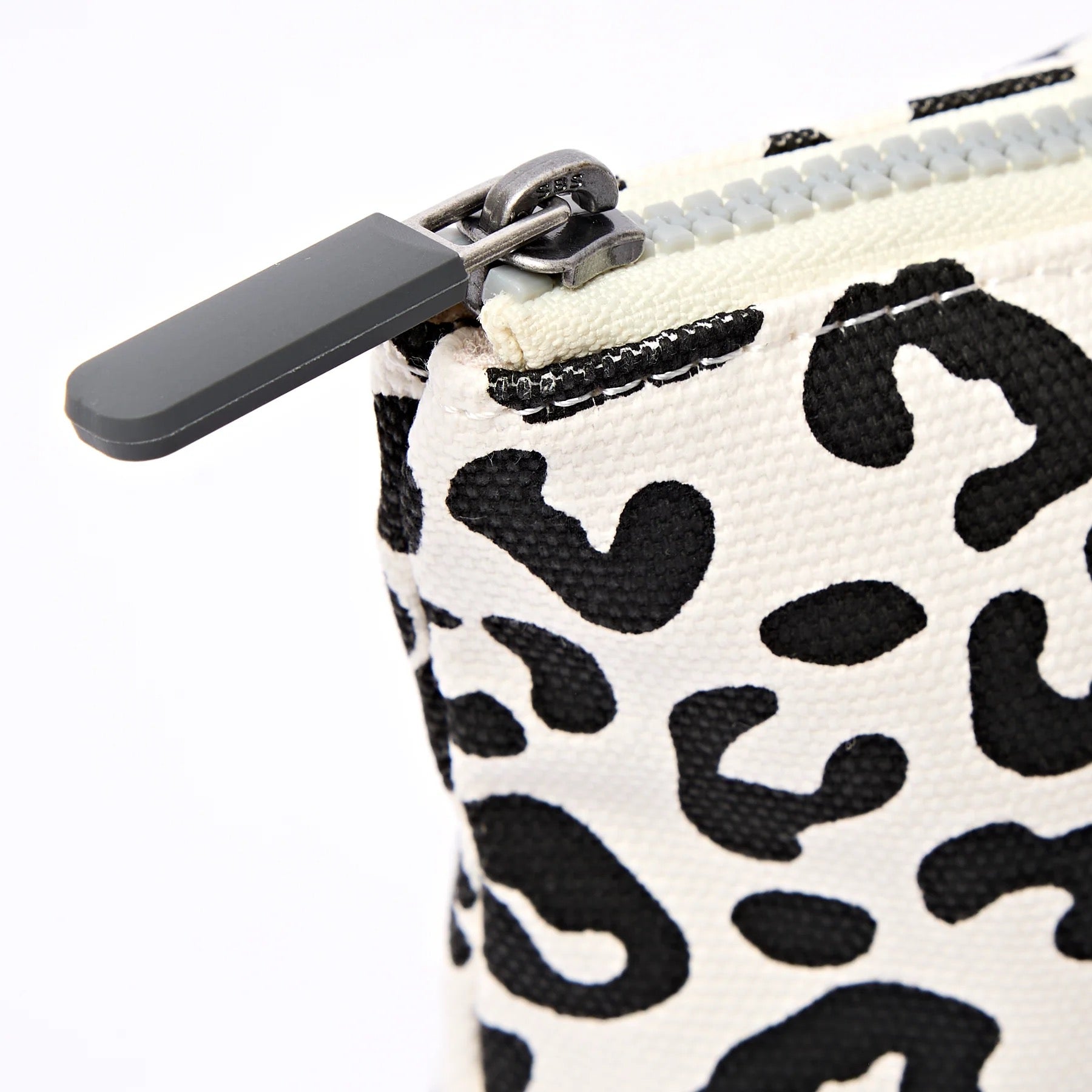 Roka Maida Vale Small Zip Pouch -Cotton Canvas - Summer Leopard