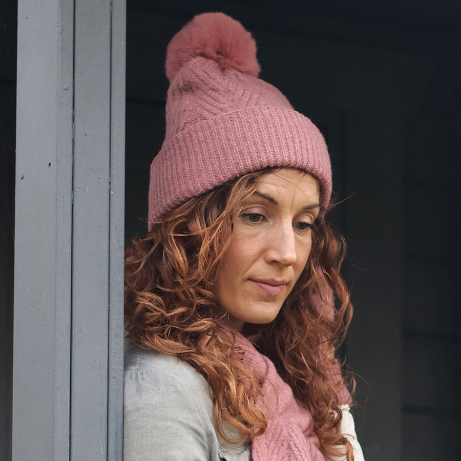 POM - Charlotte - Herringbone Knit Bobble Hat - Dusty Rose