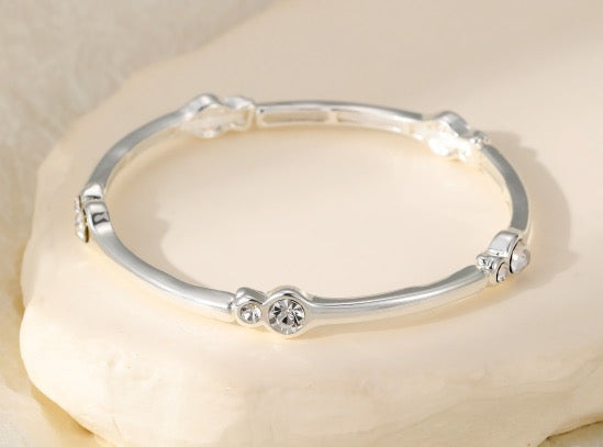 Gracee Jewellery - Silver &amp; Crystal Bangle Style- Stretch Bracelet