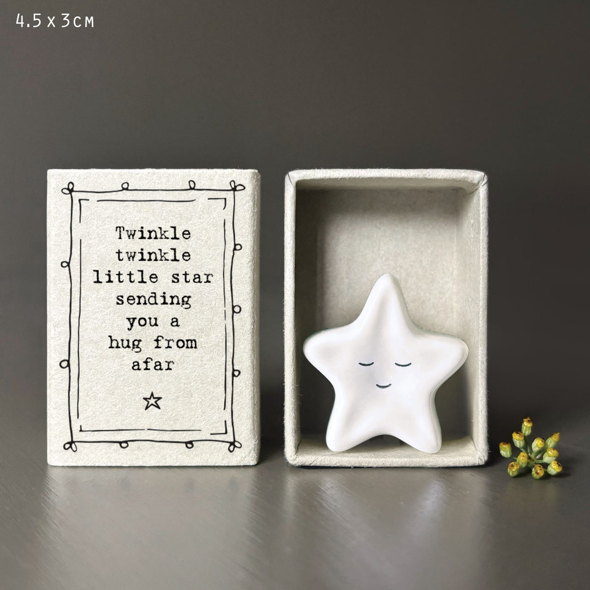 East of India Matchbox - Ceramic Ornament - Twinkle Twinkle Little Star Hugs (Star)
