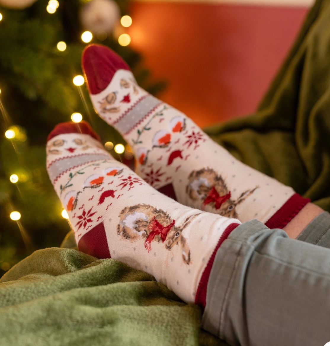 'Winter Hare' Christmas Ladies Ankle Bamboo Socks - Cream/Red -  Wrendale Designs