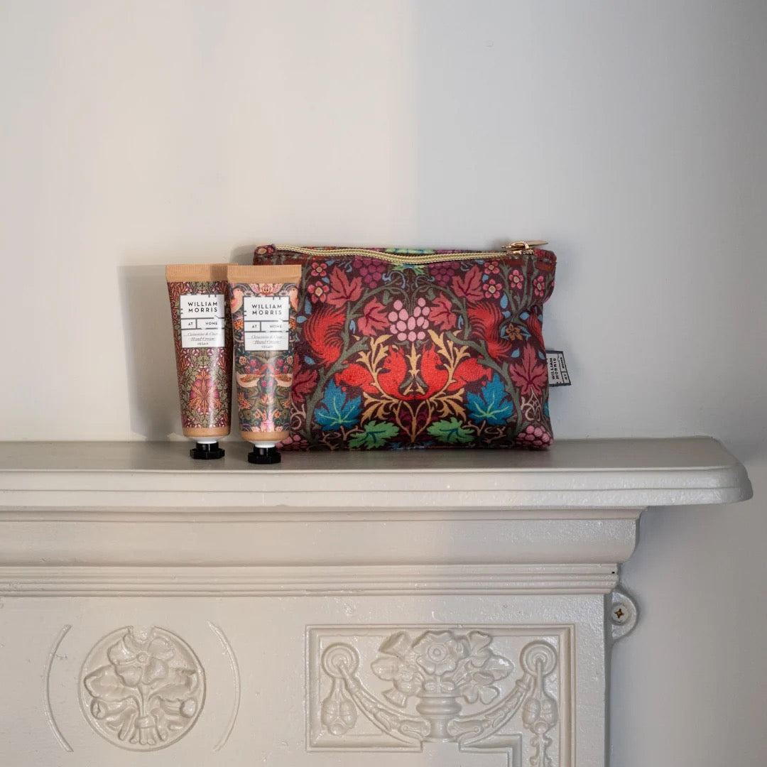 William Morris at Home - Oak &amp; Willow - Zip Velvet Pouch Gift Set - Clementine &amp; Clove