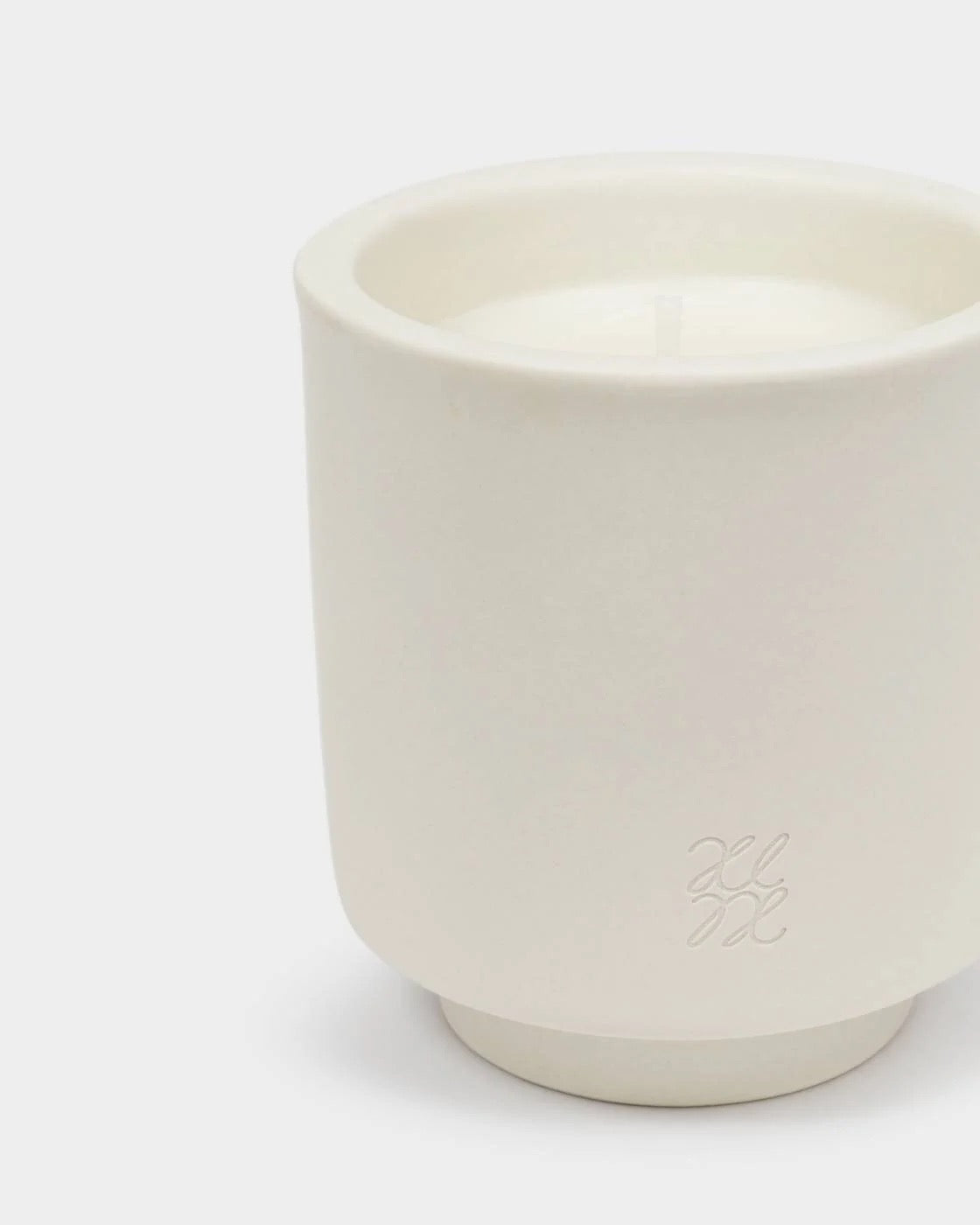 Katie Loxton - Joyeux Noel - Sentiment Soy Wax Candle - Frosted Pine &amp; Cedarwood