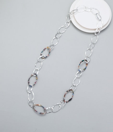 Gracee Jewellery Chunky Silver Link Hoop Acrylic Long Necklace