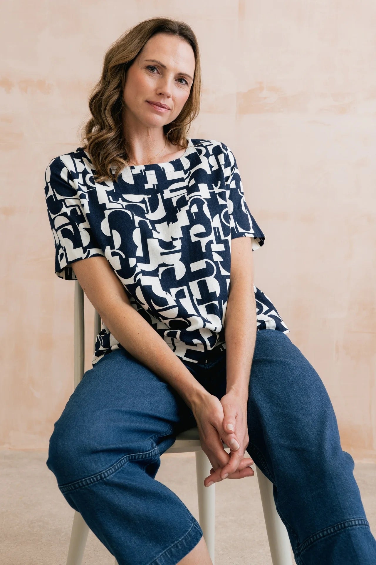 Bella Linen Blend Geometric Shell Top - Navy &amp; White - Lily &amp; Me
