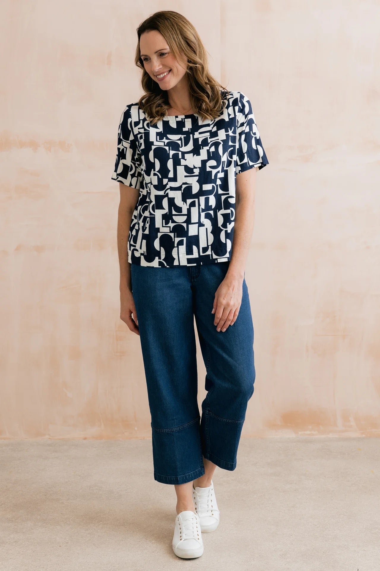 Bella Linen Blend Geometric Shell Top - Navy &amp; White - Lily &amp; Me