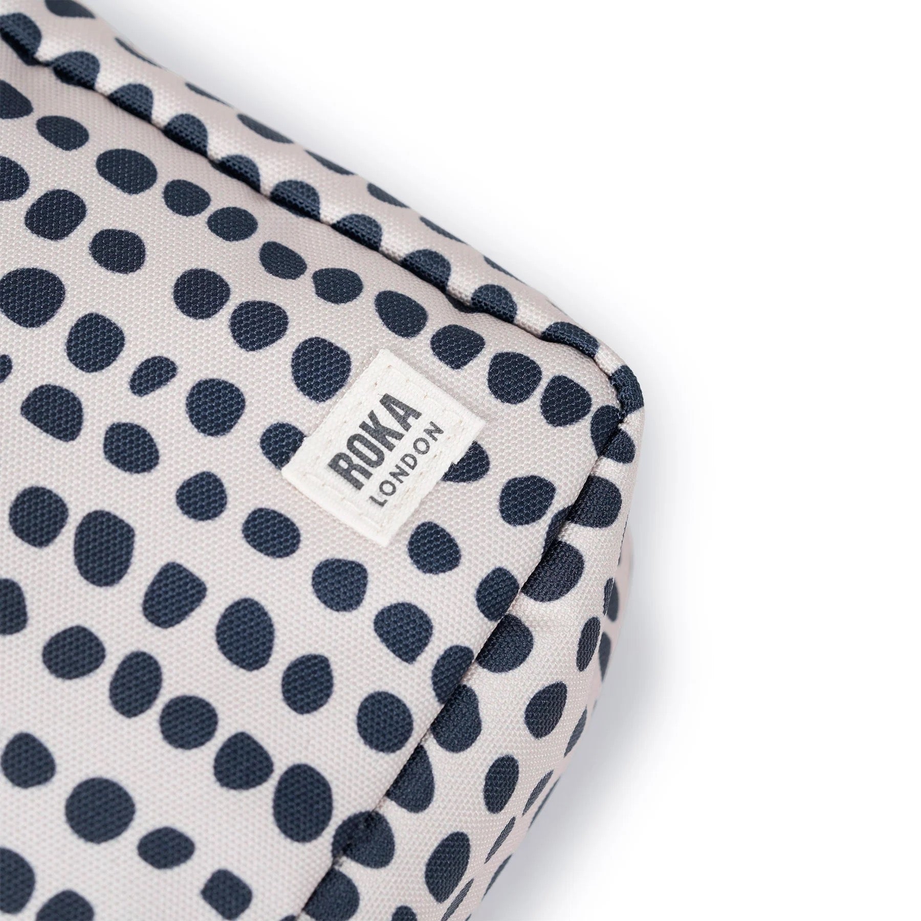 ROKA Bond Crossbody Bag -Sustainable Canvas - Linear Dot (limited edition)