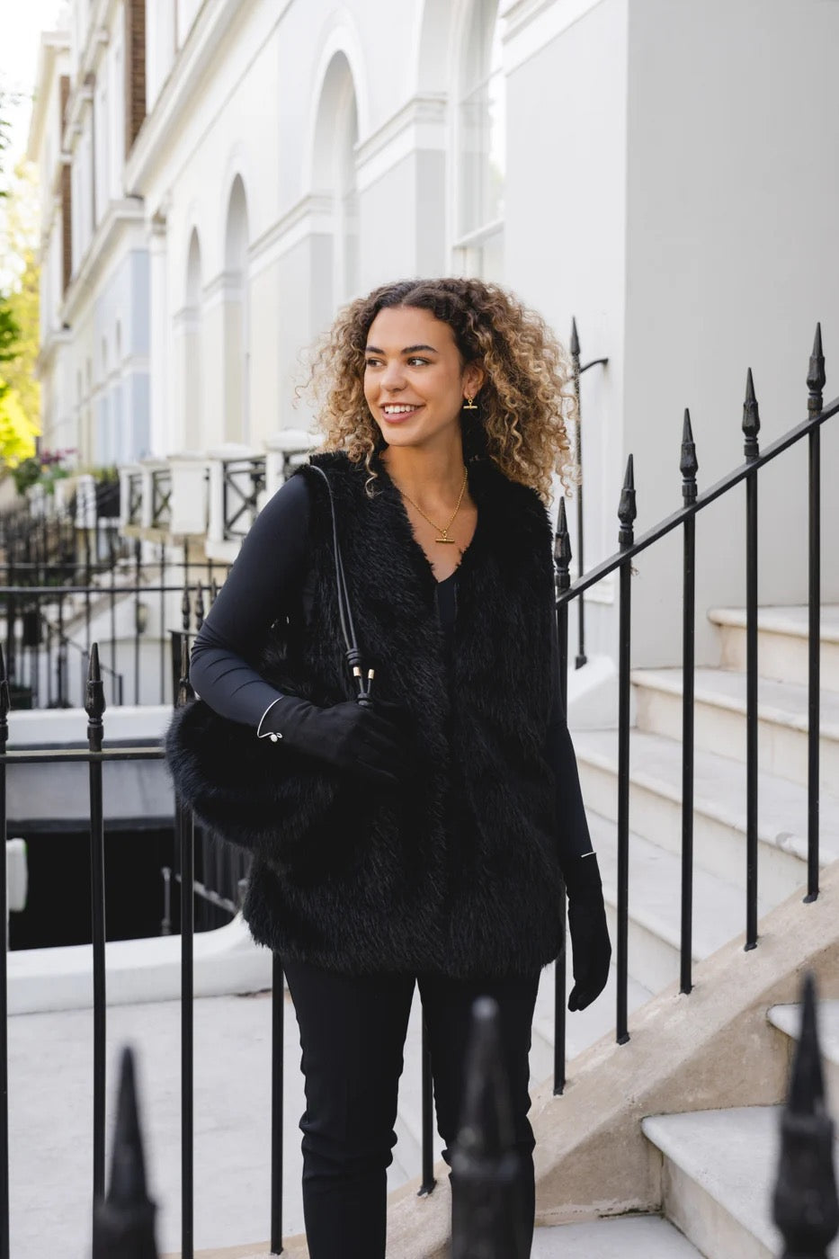 Park Lane - Faux Fur Knotted Strap Shoulder Bag - Ebony Black