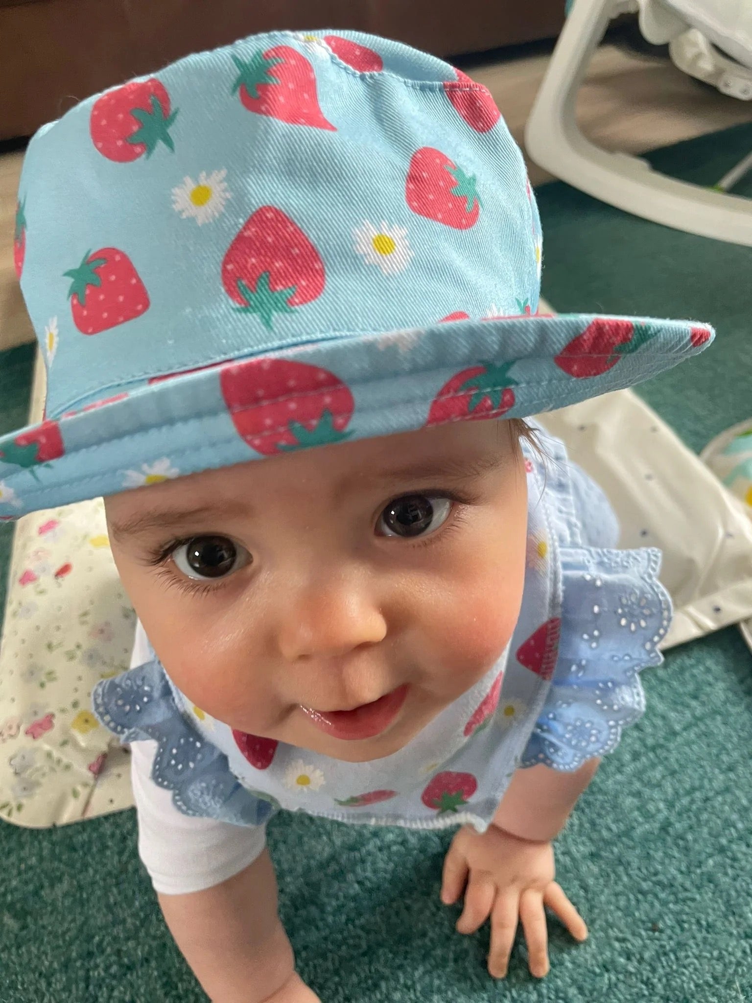 Ziggle Strawberries &amp; Daisies Print Children's Sun Hat - Blue/Red/White
