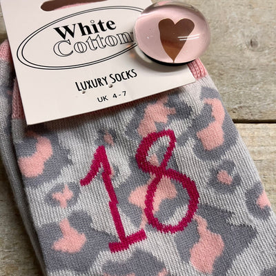 White Cotton Ladies Ankle Socks -  Pink Leopard - 18th