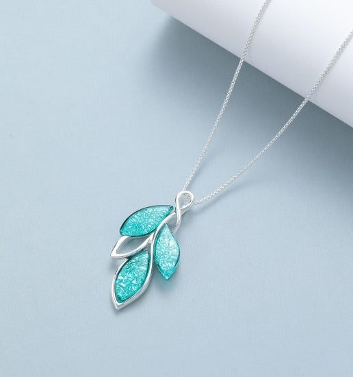 Gracee Jewellery Resin Teal Leaf Pendant Necklace -Silver