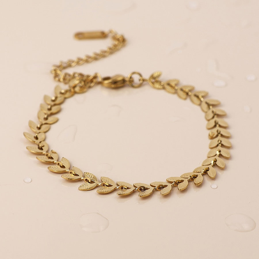 POM WATERPROOF - Gold Plated Stainless Steel Chevron Leaf Chain Bracelet