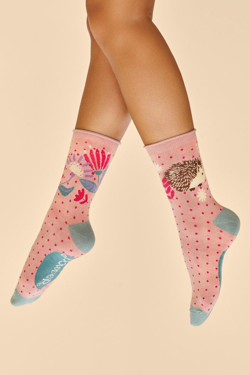 Powder Hedgehog Hunting in Leaves Ladies Ankle Socks - Petal Pink