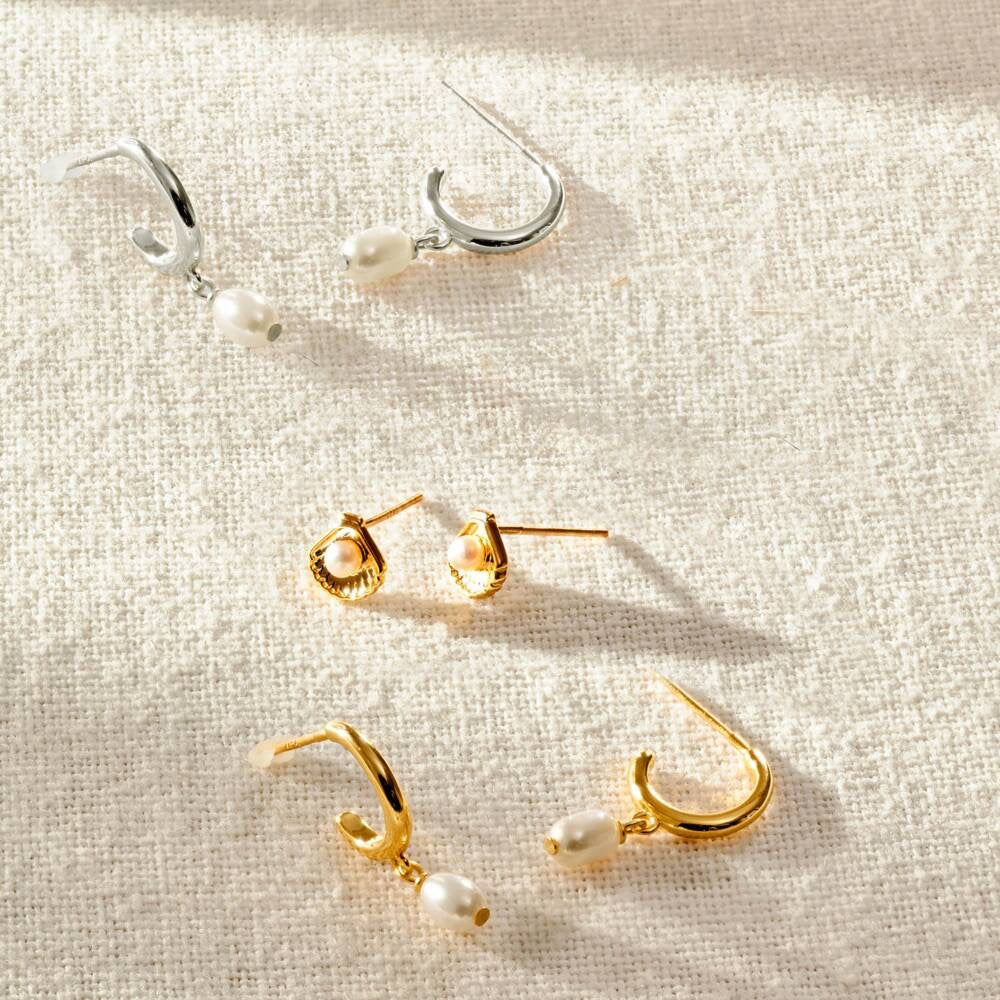Joma Jewellery - Loved by You - Pearl Hoop Earrings - Silver Plating