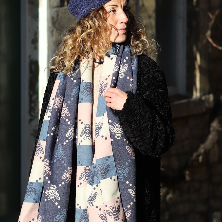 POM Navy Blue/Pale Pink Bee Reversible Jacquard Scarf