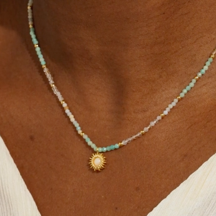 Joma Jewellery - Loved by You - Rock Crystal Sun Gemstone Necklace - Gold Plated