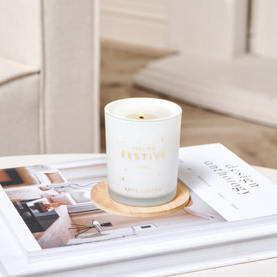 Katie Loxton Christmas Candle - Feeling Festive - Frosted Pine & Cedarwood