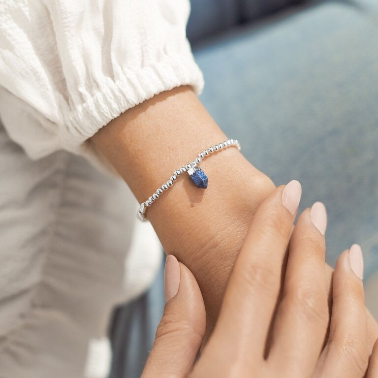 Joma Jewellery Affirmation Crystal - A Little 'Confidence' Bracelet - Lapis Lazuli