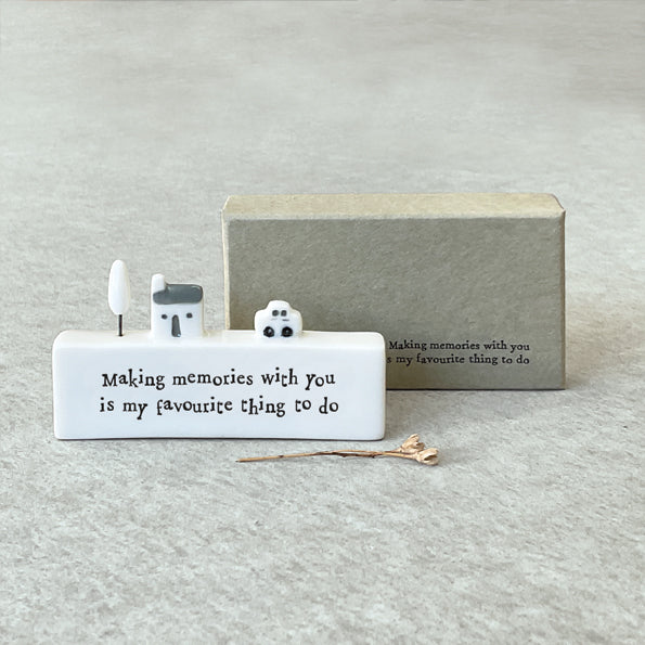 East of India Porcelain &amp; Wire Scene Decoration - Making Memories