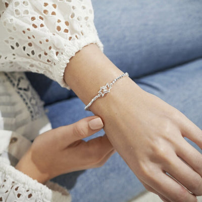 Joma Jewellery Forever Yours - 'Amazing Auntie' Bracelet