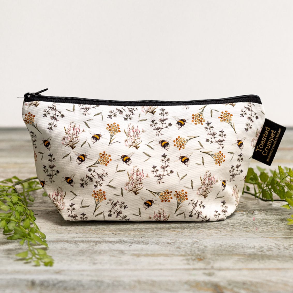 Toasted Crumpet Bee & Honeysuckle Pure Small Wash Bag